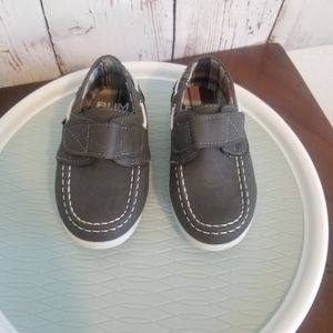 B.U.M. Equipment Boys Slip-on Shoes, Size 7 Color Gray J16